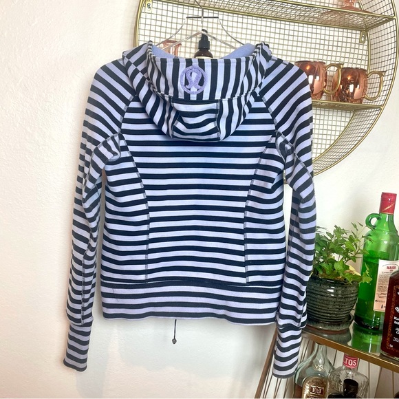 Lululemon Scuba Hoodie women’s size 6 blue striped - Picture 7 of 12